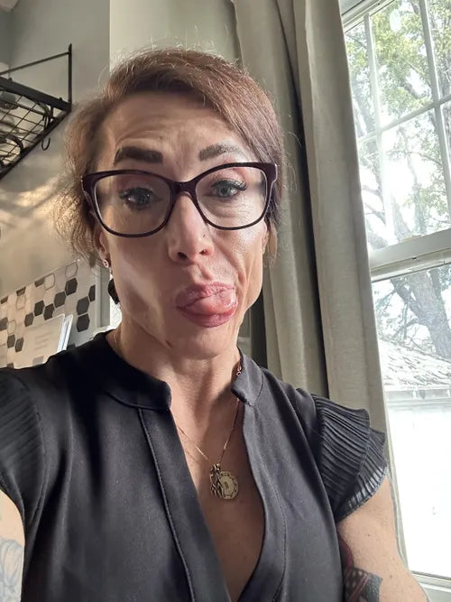 files/can-we-please-get-a-selfie-thread-for-40-years-old-or-at-v0-kji6t2oh2hcc1.webp